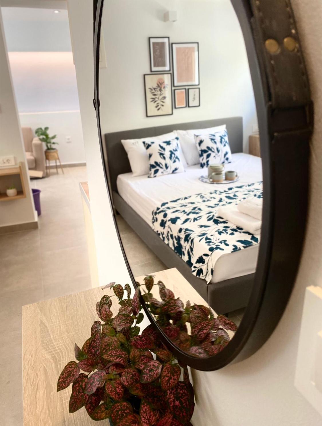 شقة Ivy, 4 Minutes From The Sea خانيا المظهر الخارجي الصورة